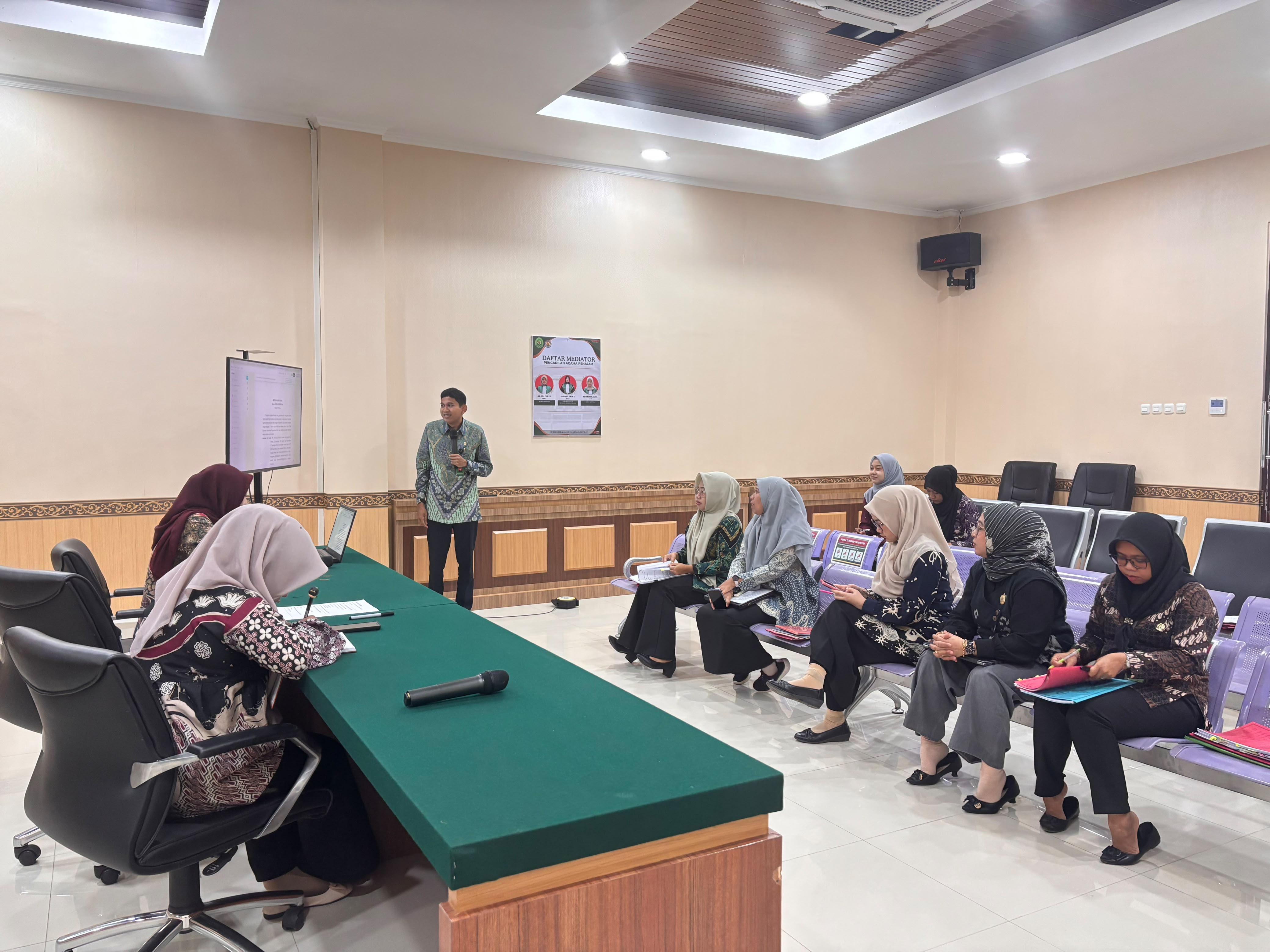 1. Bimtek Pelayanan Prima