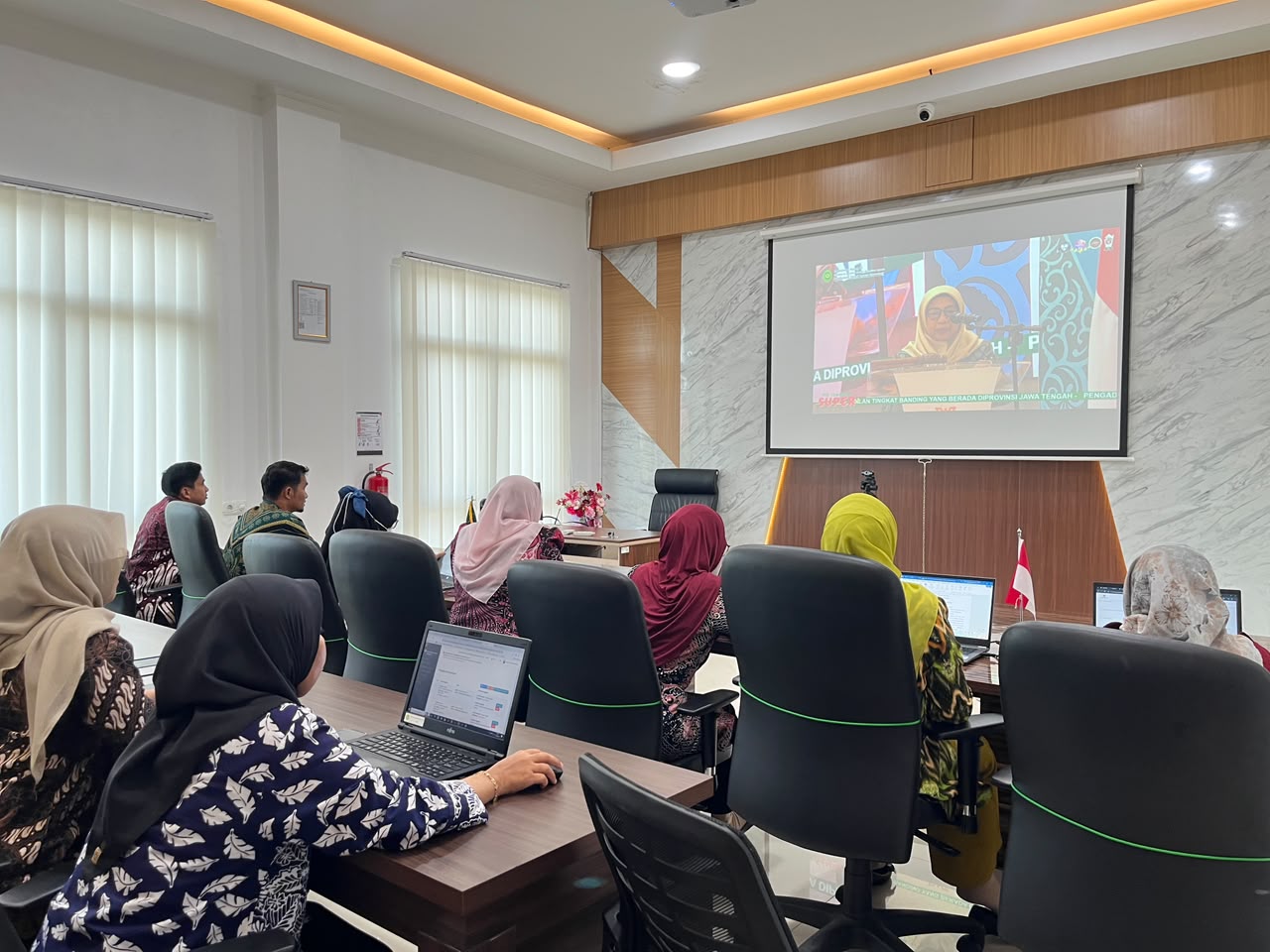 2. Diskusi Hukum